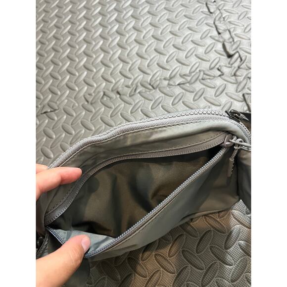 Authentic Lululemon Everywhere Belt Bag‎ Light Gray Fanny Pack O/S Waist - Picture 7 of 10